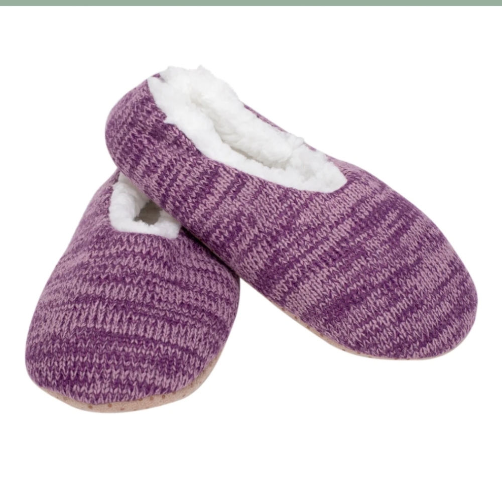 Elanze Designs cozy slippers with no-slip grips NWT